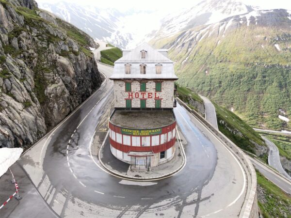 Showup_Furka (2) Travel & Discover Switzerland through Stunning Photography