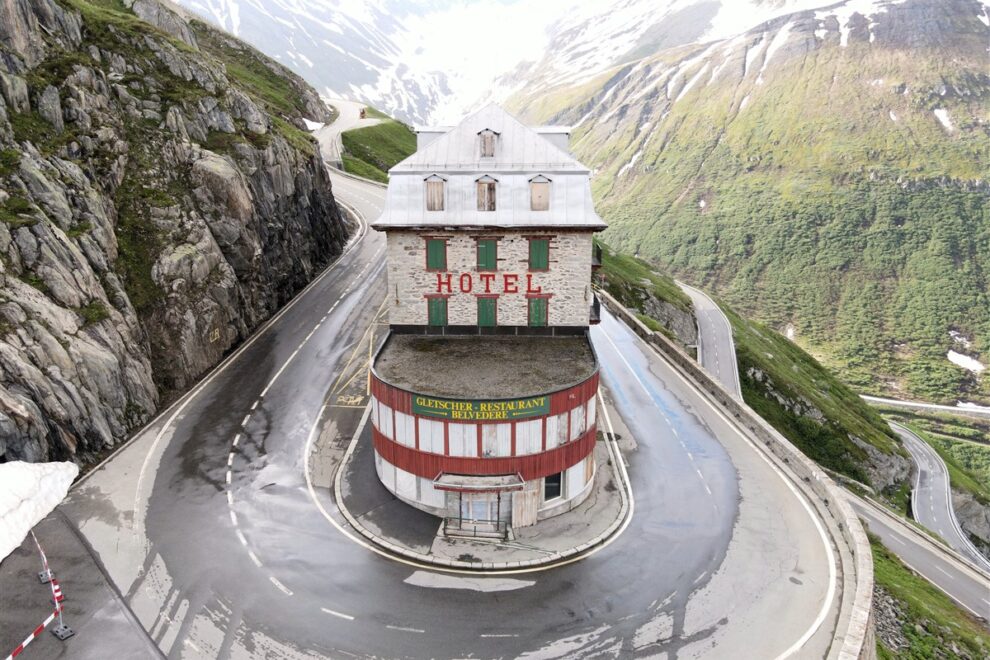 Showup_Furka (2) Travel & Discover Switzerland through Stunning Photography