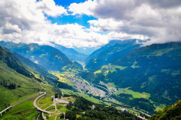 Showup_Gotthard_pass (4) Travel & Discover Switzerland through Stunning Photography